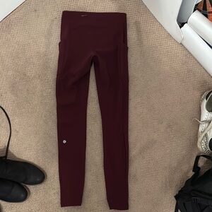 Lululemon Speed Up Leggings with pockets on the sides
